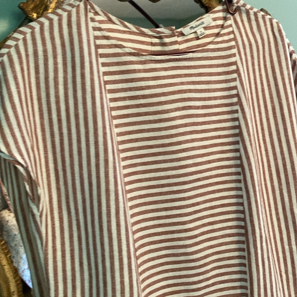 Madewell red and White Striped Top, size small, so chic!! Summer linen dress πΊ - Picture 3 of 6